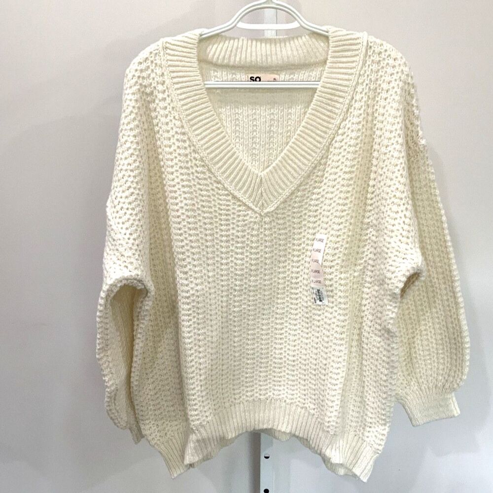 NWT!! CREAM V-Neck Balloon Sleeve Sweater By SO (Sonoma) in XL